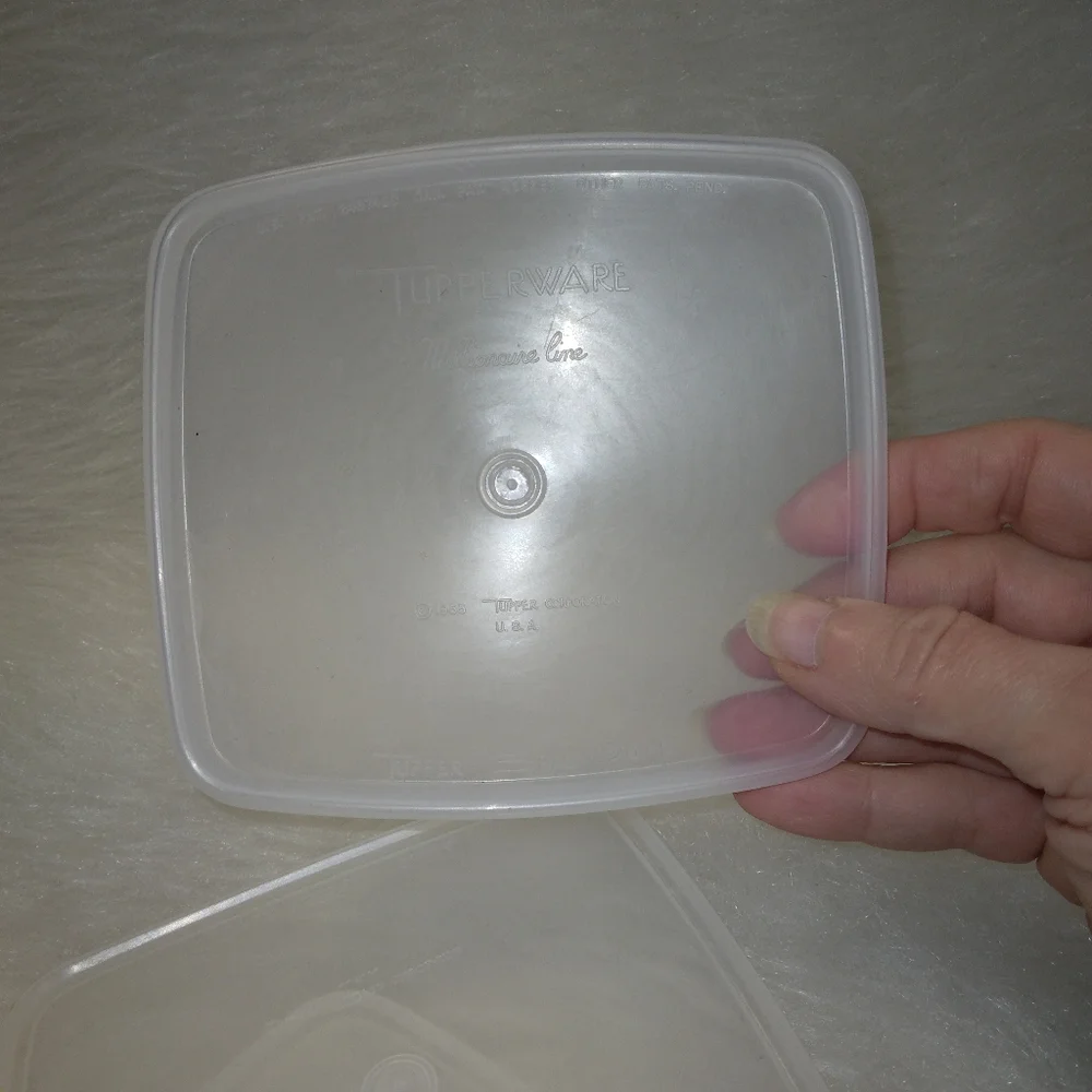 TUPPERWARE Millionaire Line Storage Container Lids 310-2, 310-1